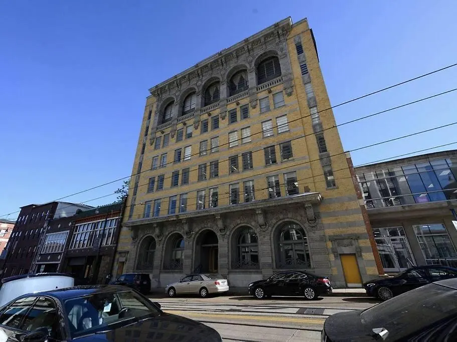 Downtown Memphis Luxury Condo